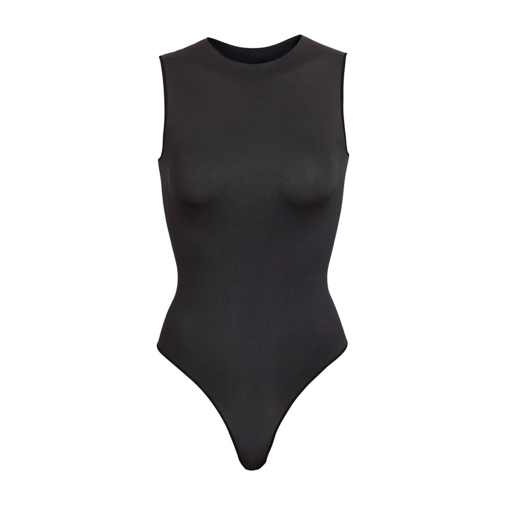 NWT SKIMS ESSENTIAL CREW NECK SLEEVELESS BODYSUIT